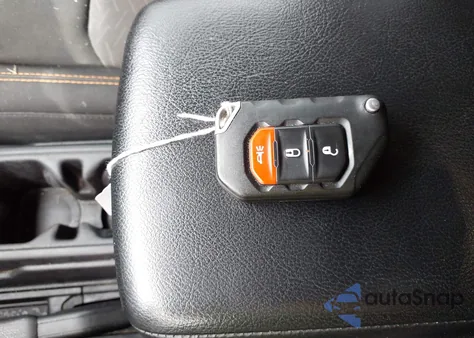 2021 Jeep Gladiator Mojave z USA, uszkodzony, nr VIN 1C6JJTEG5ML578714